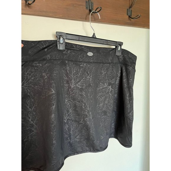 Reel legends size 1x black althletic skirt - Picture 4 of 4